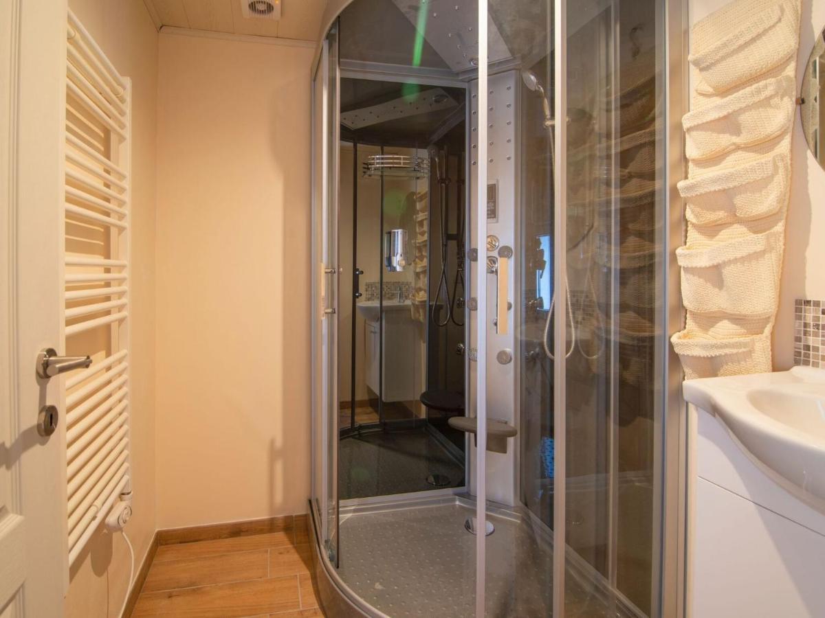 Very Spacious House With Sauna Spa And Countryside Views Gouvy Dış mekan fotoğraf