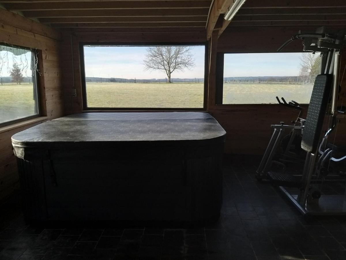 Very Spacious House With Sauna Spa And Countryside Views Gouvy Dış mekan fotoğraf